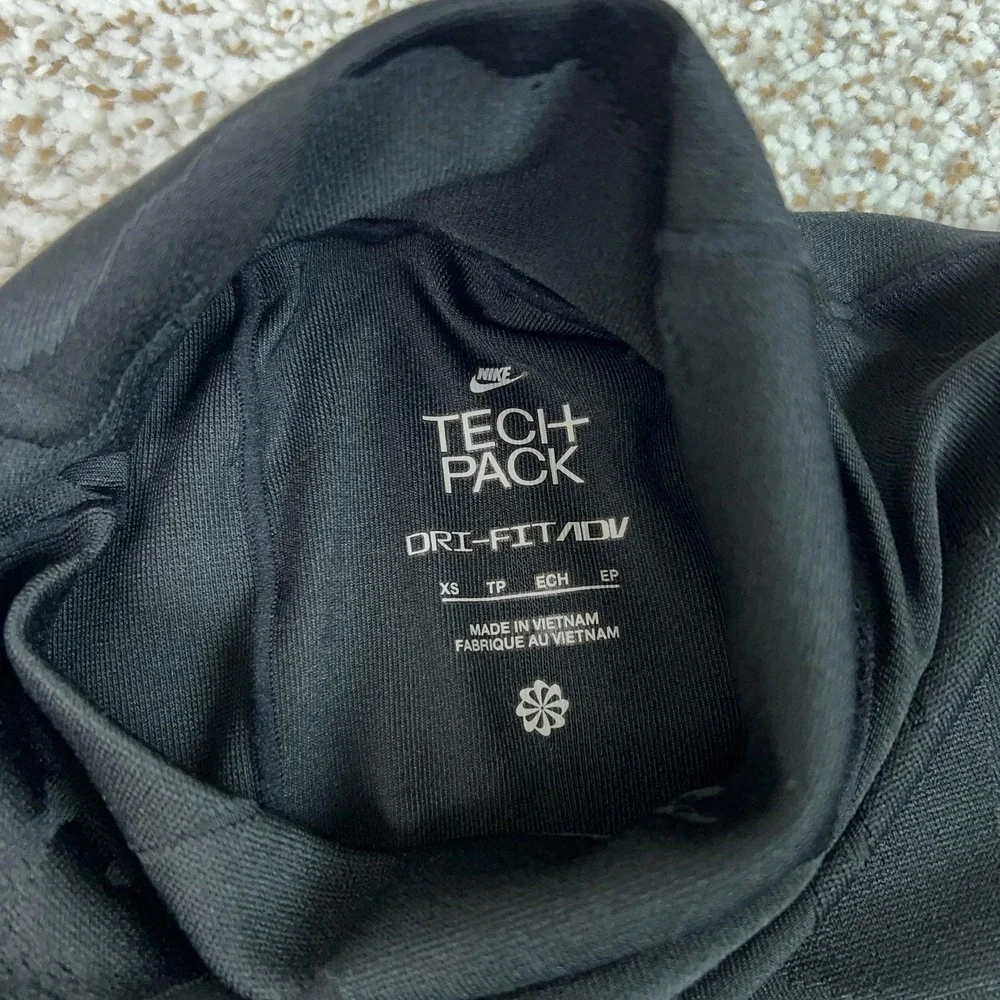 Nike Bodysuit Womens XS Black Tech Pack Dri FIT ADV Jacquard Long Sleeve Sport